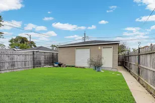 10441 S Prairie Ave, Chicago, IL 60628 - Photo 27