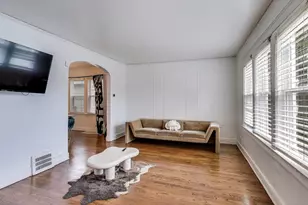 10441 S Prairie Ave, Chicago, IL 60628 - Photo 3