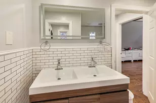 10441 S Prairie Ave, Chicago, IL 60628 - Photo 19