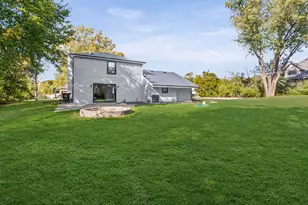 1531 Marion St, Schaumburg, IL 60193 - Photo 17