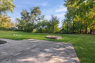 1531 Marion St, Schaumburg, IL 60193 - Photo 19