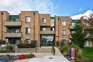 1931 Prairie Square, Schaumburg, IL 60173 - Photo 1