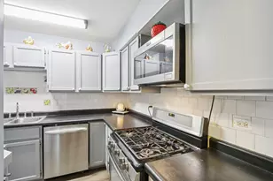 634 Robin Ct, Grayslake, IL 60030 - Photo 13