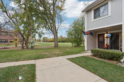 634 Robin Court, Grayslake, IL 60030 - Photo 5