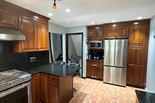 5501 Mulford St, Skokie, IL 60077 - Photo 13