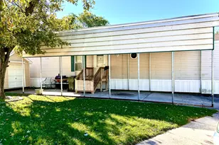 746 Michelle Dr, Lynwood, IL 60411 - Photo 3