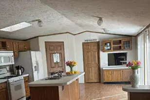 746 Michelle Dr, Lynwood, IL 60411 - Photo 11