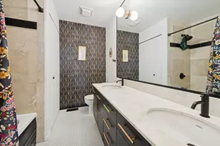 2511 W Moffat St, Chicago, IL 60647 - Photo 9