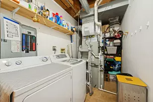 2511 W Moffat St, Chicago, IL 60647 - Photo 13