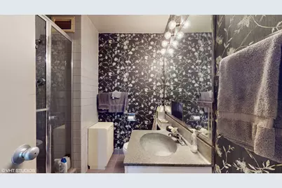 601 E 32nd Street #211, Chicago, IL 60616 - Photo 11