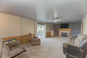 511 Edgewater Dr, Minooka, IL 60447 - Photo 17