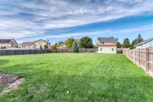 511 Edgewater Dr, Minooka, IL 60447 - Photo 37