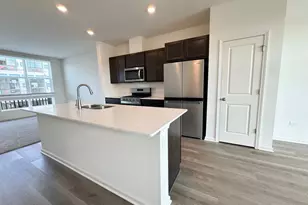 [Address not provided], Lombard, IL 60148 - Photo 7