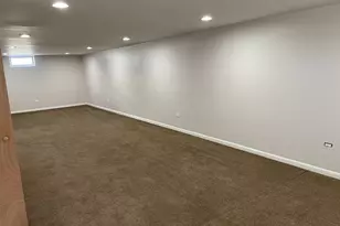 83 Indianwood Dr, Thornton, IL 60476 - Photo 9