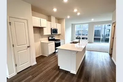 396 Summit Circle, Lombard, IL 60148 - Photo 5