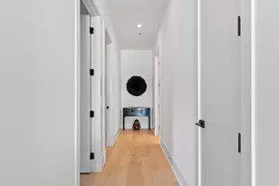 1767 W Rosehill Dr, Chicago, IL 60660 - Photo 19