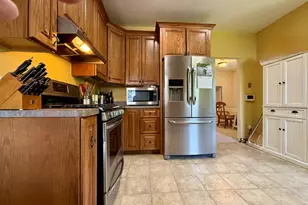 9801 S Longwood Dr, Chicago, IL 60643 - Photo 9