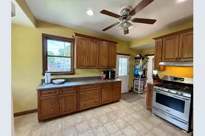 9801 S Longwood Drive, Chicago, IL 60643 - Photo 11