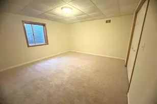 1151 Mary Ct, Dekalb, IL 60115 - Photo 15