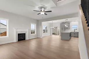 710 Wheatley Dr, Mahomet, IL 61853 - Photo 5