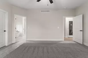 710 Wheatley Dr, Mahomet, IL 61853 - Photo 19