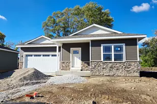 4822 37th St, Kenosha, WI 53144 - Photo 1