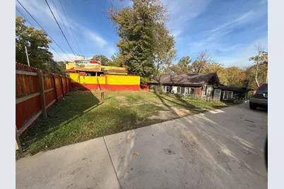 2501 E Cass Street, Joliet, IL 60432 - Photo 3