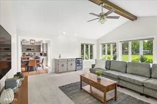 1012 Bainbridge Dr, Naperville, IL 60563 - Photo 15