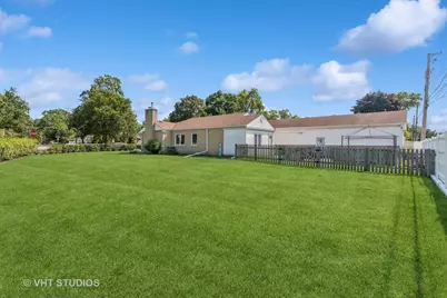 5261 Mulford Street, Skokie, IL 60077 - Photo 19