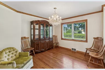 5261 Mulford Street, Skokie, IL 60077 - Photo 11