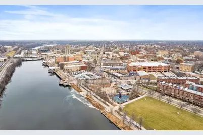 96 S Crystal Street, Elgin, IL 60123 - Photo 7