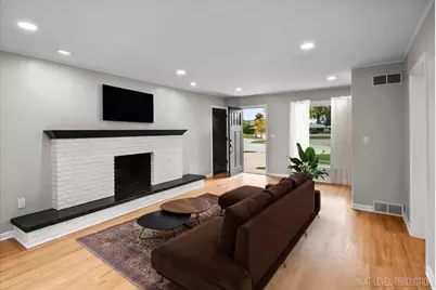 27 S Canterbury Road, Aurora, IL 60506 - Photo 11