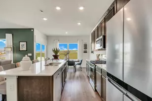 2486 Semillon St, Oswego, IL 60543 - Photo 9