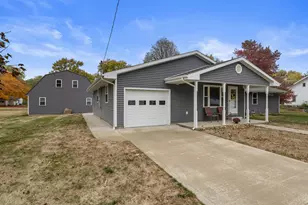 110 5th St, Riverdale, IL 61851 - Photo 3