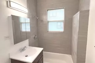 7725 S Champlain Ave, Chicago, IL 60619 - Photo 7