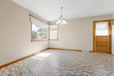 8556 N Oriole Avenue, Niles, IL 60714 - Photo 7