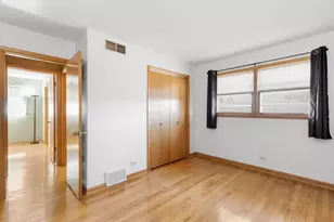 8556 N Oriole Ave, Niles, IL 60714 - Photo 11