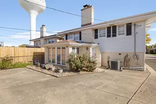 8556 N Oriole Ave, Niles, IL 60714 - Photo 17