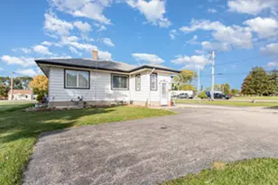 1526 Mills Rd, Joliet, IL 60433 - Photo 5