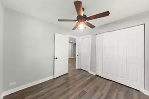 5701 W 89th Pl, Oak Lawn, IL 60453 - Photo 9