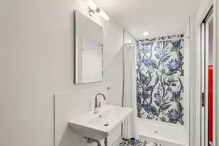 1319 N Sandburg Terrace, Chicago, IL 60610 - Photo 27