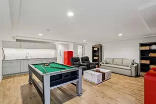 1319 N Sandburg Terrace, Chicago, IL 60610 - Photo 25