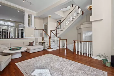 2005 Valor Court, Glenview, IL 60026 - Photo 3