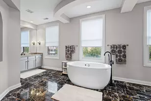 2005 Valor Ct, Glenview, IL 60026 - Photo 9