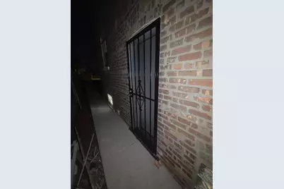 9144 S Dobson Avenue, Chicago, IL 60619 - Photo 21