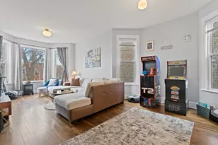 2732 N Richmond St, Chicago, IL 60647 - Photo 3