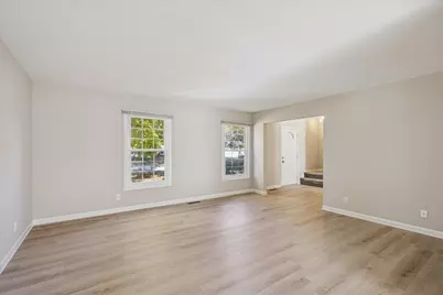 1041 Barlina Road, Crystal Lake, IL 60014 - Photo 7