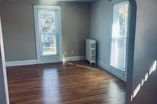 330 W Sycamore Street W, Sycamore, IL 60178 - Photo 3