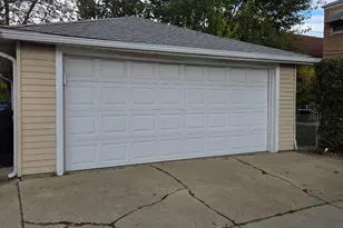 5600 N Mango Ave, Chicago, IL 60646 - Photo 3