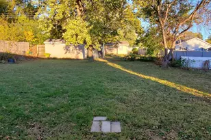 1504 N Mattis Ave, Champaign, IL 61821 - Photo 5